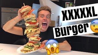 Der höchste Burger der Welt 😧 🍔  Julienco [upl. by Arrek]