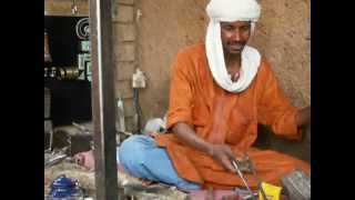 Traditional Tuareg Tea with the Silversmith s in Tamanrasset [upl. by Epuladaugairam943]