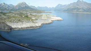 Wideroe Dash 8 cockpit view landing at Svolvær Helle [upl. by Blunt567]