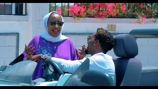 Mursal Muuse vs Hodan Abdirahman Soo dadaal Official Video 2020 [upl. by Riatsila]