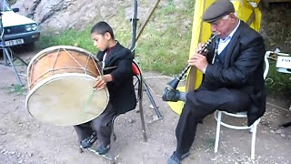 ZURNACI BAYRAM DAYI VE DAVULCU OĞLU ÇEKEREK ALIÇLI KÖYÜ YAYLA ŞENLİKLERİ 18 HAZİRAN 2011 [upl. by Einhoj]