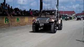 17th Annual PA Jeeps Show 2012  Parade of Jeeps York PA [upl. by Nirtiac]