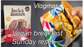 VLOGMAS NYC Vegan breakfast sandwich sunday reset bible study motivational chat  GuidedByStar [upl. by Dall]