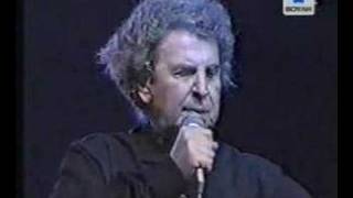 Mikis Theodorakis  Romiosini part 2 live [upl. by Ori]