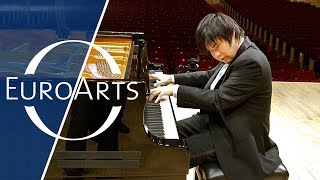 Nobuyuki Tsujii  The debut of the blind pianist at Carnegie Hall 2011 [upl. by Ardnwahsal337]