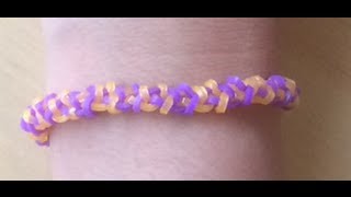 Simpele tweekleurige armbandjes maken met Loom elastiekjes met een haakpen [upl. by Janaya]