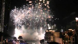 HD New Year 2011  Burj Khalifa Dubai The best Buiding of Dubai  Fireworks HD 720p [upl. by Nahshunn]