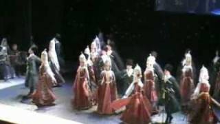 Nalmes Circassian dance quotНалмэсыр къофэquot Moscow 2006 [upl. by Zealand]