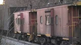 5 Union RailRoad MP15s returning to Clairton with empty coke cars ampn 2 Cabooses [upl. by Adamski]