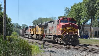 BNSF 791 fakebonet leads a EB grain with a nice lashup [upl. by Walt]