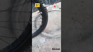 Nueva formula sellador tubeless bikelab [upl. by Malloy318]