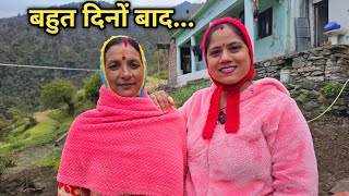 मैं और प्रीति गए जेठो जी के घर पर  Pahadi Lifestyle Vlog  Priyanka Yogi Tiwari [upl. by Ham]