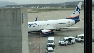 SunExpress Boeing 737800 Zurich  Antalya Full Flight with bad surprises [upl. by Eulalee634]