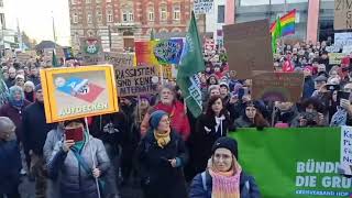 Bis zu 6000 Teilnehmer in Hof Demo gegen Rechts in der Altstadt [upl. by Sherlock636]