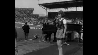 Wilma  Tulpen aus Amsterdam Olympisch Stadion 1969 [upl. by Aehr403]