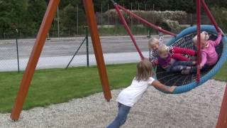 Herbstimpressionen und Lied  MINIS  Kinderkrippe Bad Waltersdorf [upl. by Alyad]