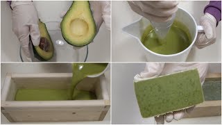 SAPONE NATURALE ALLAVOCADO  DIY Natural Avocado Soap [upl. by Eillom]