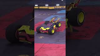 Bot selfdestructs after taking a major hit  Vegas All Stars  BattleBots [upl. by Aleakcim907]