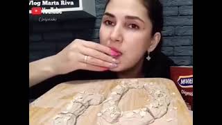 Marta Riva Марта Рива Марта Рива Марта Рива глина Глотать martariva Marta Riva Clay eating [upl. by Emyle119]