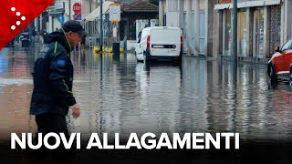 Milano nuovi allagamenti a Ponte Lambro lacqua invade le strade [upl. by Piero216]