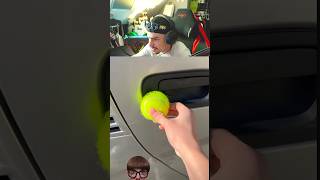 Ouvrir une voiture avec une balle de tennis [upl. by Saisoj]