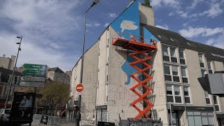 Une nouvelle fresque murale retrace les maisons du vieux Mans [upl. by Favin914]