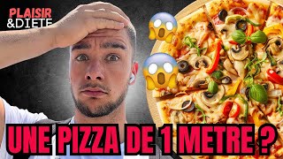 JE MANGE 1 MÈTRE DE PIZZA 🍕 Combien de Calories 😱 [upl. by Attezi]