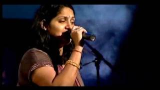 Ninnukori varanam by Harini  The Mementos concert [upl. by Arriaes]