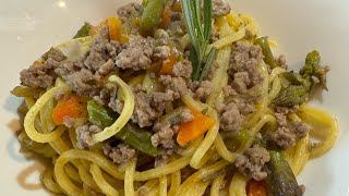 SPAGHETTI alla CHITARRA con RAGÙ BIANCO ASPARAGI e ZAFFERANO [upl. by Aiuqcaj]