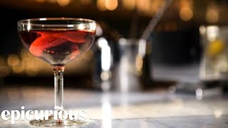 How to Make a Negroni Cocktail [upl. by Barvick952]