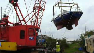 Sabre 27 crane launch at Tollesbury Essex on the River Blackwater [upl. by Natala]