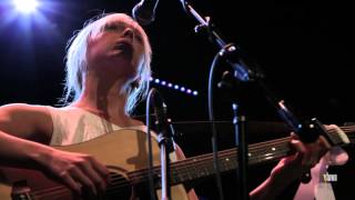 Laura Marling  quotColorado Girlquot eTown webisode 519 [upl. by Akkire]