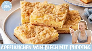 Apfelkuchen vom Blech mit Pudding 🍎🍰  StreuselTraum nach Omas Original Rezept  Einfach Backen [upl. by Oilasor]