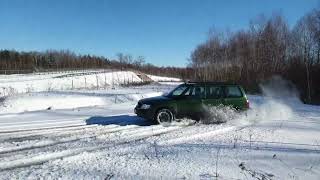 Snow DRIFT in SUBARU FORESTER [upl. by Ehcor76]