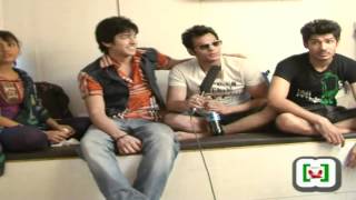 Suvreen Guggals Smriti Shivin Raghu and Abhishek in Spicy Chip with RushTrip [upl. by Anha]