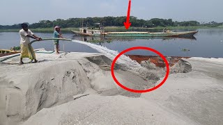 Sand unloading by big barge ship 3500 ton sand unload by mega drager machine big river side [upl. by Agbogla]