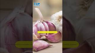 فوائد تناول الثوم على معدة فارغة منها خفض الكوليسترول وضغط الدم funny grape cookingoil shortsvi [upl. by Dunston]