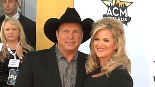 On Tour with Country Couple Trisha Yearwood and Garth Brooks [upl. by Aissirac]