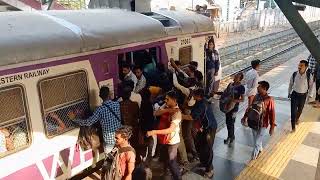 Nalasopara Station Mumbai local train Travelling [upl. by Alvan]