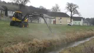 Mecalac 12MTX GreenJob BöschungsGrabenmähmaschine  Bermslootmaaimachines  im Einsatz [upl. by Enaled]