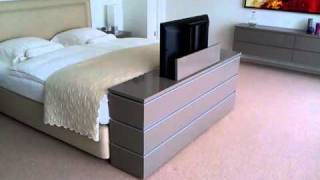 TV lift meubel aan voeteneinde bed [upl. by Ikeda]