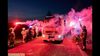 Strażacy z Nasal powitali nowy samochód w jednostce Wcześniej służył strażakom w Byczynie [upl. by Ynolem]