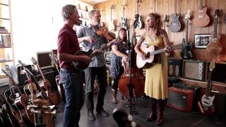 Foghorn Stringband perform Were Going to Paint the Town amp Kennesaw Mountain Rag [upl. by Anehs]