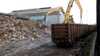 Scrap metal train being unloaded at Cardiff Tremorfa works [upl. by Omoj366]