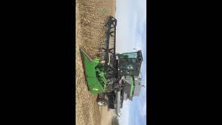 Gleaner L3 combining soybeans at Stroda Farms in 2016 [upl. by Malachy]