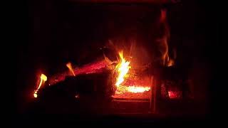 Fireplace Crackling Sound Video 2h  Kaksi tuntia takkatulen liekkiä ja ritinää Ei musiikkia [upl. by Graves]