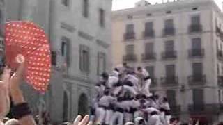 Los castellers  they fall down [upl. by Dirrej]