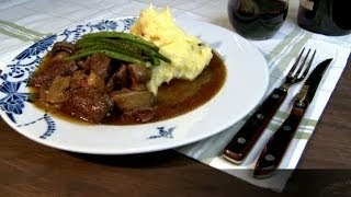 Mitt kök Boeuf bourguignonne med mandelpotatismos  TV4 [upl. by Eehtomit]