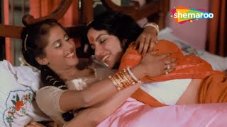 Smita Patil amp Shabana Azmi Hit Movie  Popular Movie Scene  Mandi [upl. by Stucker604]