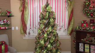 Decorating a Tree Mesh and Ribbon [upl. by Arehs]